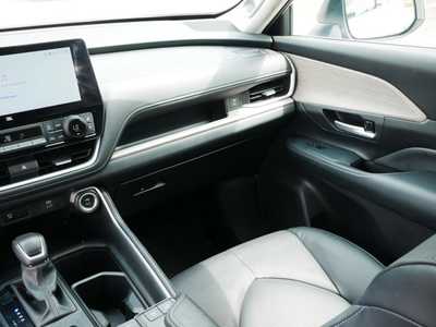 2024 Toyota Grand Highlander, $52998. Photo 10