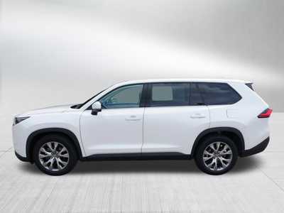 2024 Toyota Grand Highlander, $52998. Photo 4