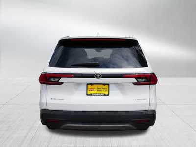 2024 Toyota Grand Highlander, $52998. Photo 6