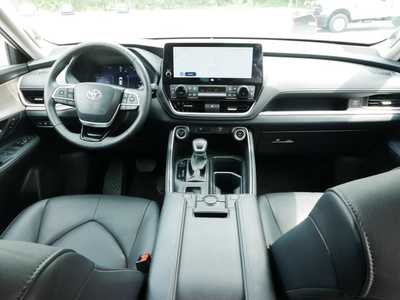 2024 Toyota Grand Highlander, $52998. Photo 9