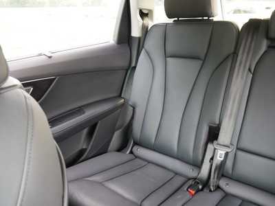 2022 Audi Q7, $50000. Photo 12