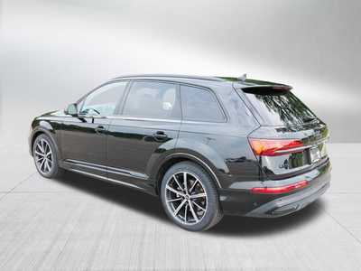 2022 Audi Q7, $50000. Photo 5