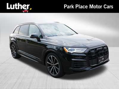 2022 Audi Q7, $50000. Photo 1