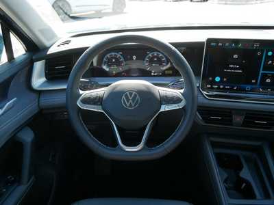 2025 Volkswagen Tiguan, $35036. Photo 12