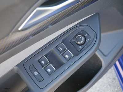 2025 Volkswagen Golf, $53611. Photo 8
