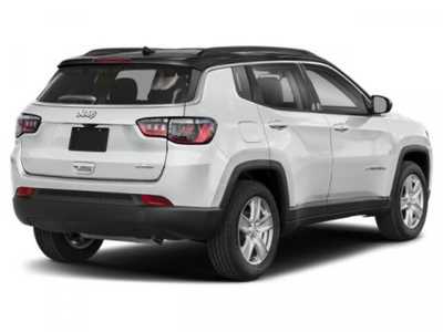 2022 Jeep Compass, $23498. Photo 2