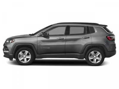2022 Jeep Compass, $23498. Photo 6