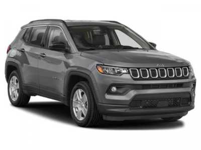 2022 Jeep Compass, $23498. Photo 9