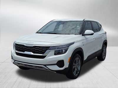 2023 Kia Seltos, $20998. Photo 2