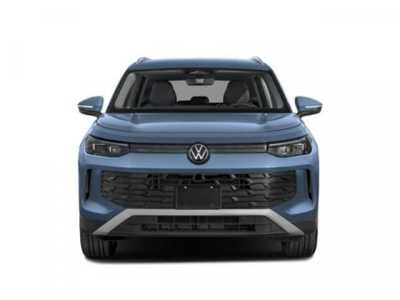 2025 Volkswagen Tiguan, $34302. Photo 7