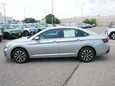 2022 Volkswagen Jetta, $0. Photo 4