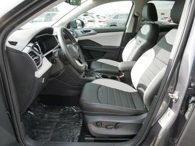 2025 Volkswagen Taos, $35444. Photo 6