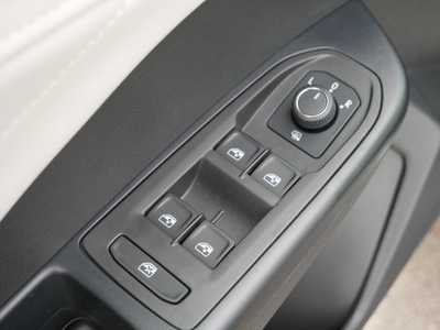 2025 Volkswagen Taos, $35444. Photo 7