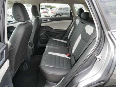 2025 Volkswagen Taos, $35444. Photo 8