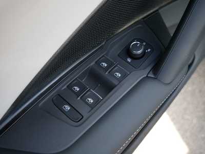 2025 Volkswagen Tiguan, $33902. Photo 7