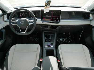 2025 Volkswagen Tiguan, $33902. Photo 9
