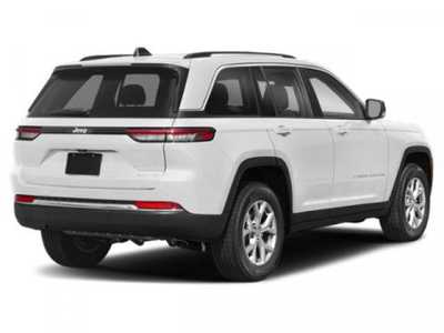 2022 Jeep Grand Cherokee, $33998. Photo 2