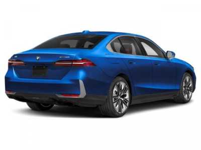 2026 BMW i5, $85725. Photo 2