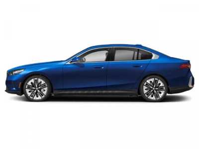 2026 BMW i5, $85725. Photo 3