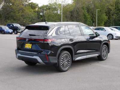 2025 Volkswagen Tiguan, $30025. Photo 2