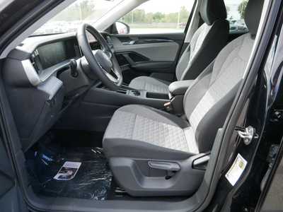 2025 Volkswagen Tiguan, $30025. Photo 6
