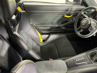 2024 Porsche Cayman, $227500. Photo 9