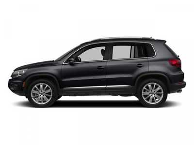 2017 Volkswagen Tiguan, $11998. Photo 3
