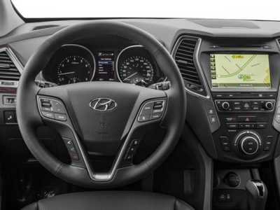 2017 Hyundai Santa Fe, $10000. Photo 10