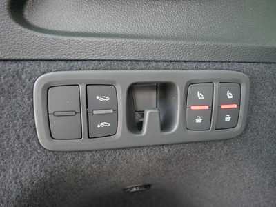 2025 Audi Q7, $0. Photo 6