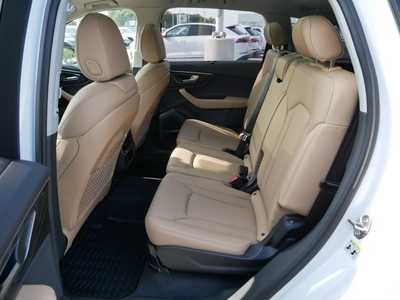 2025 Audi Q7, $0. Photo 9
