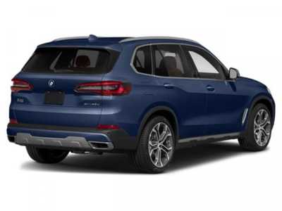 2021 BMW X5, $40000. Photo 2