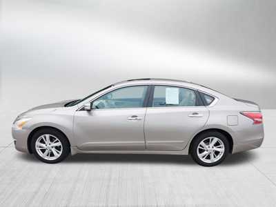 2015 Nissan Altima, $8498. Photo 3
