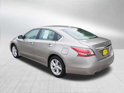2015 Nissan Altima, $8498. Photo 4