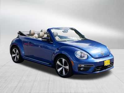 2015 Volkswagen Beetle, $15698. Photo 2