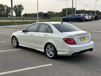 2012 Mercedes-Benz C-Class, $10998. Photo 5