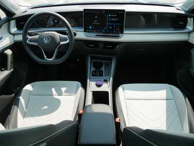 2025 Volkswagen Tiguan, $0. Photo 9