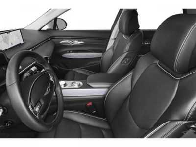 2023 Genesis GV70, $0. Photo 12