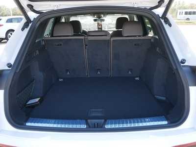 2025 Audi SQ5, $73405. Photo 5