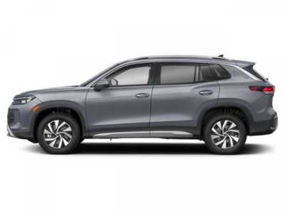 2025 Volkswagen Tiguan, $33946. Photo 3