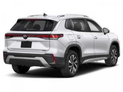 2025 Volkswagen Tiguan, $33946. Photo 2