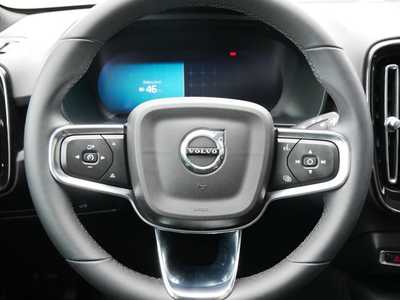 2023 Volvo C40 Recharge, $27998. Photo 12