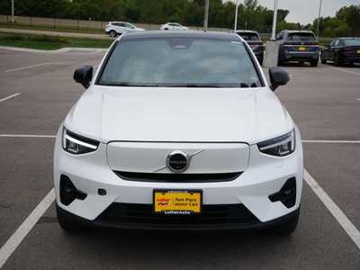 2023 Volvo C40 Recharge, $27998. Photo 2