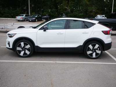 2023 Volvo C40 Recharge, $27998. Photo 4