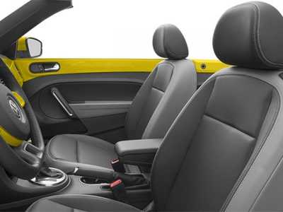 2014 Volkswagen Beetle, $13498. Photo 11