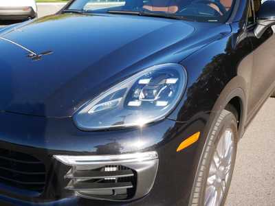 2016 Porsche Cayenne, $20998. Photo 9