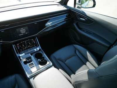 2020 Audi Q7, $30998. Photo 11