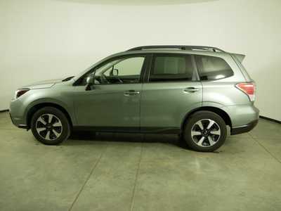 2017 Subaru Forester, $16498. Photo 4