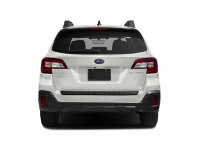 2018 Subaru Outback, $15000. Photo 8