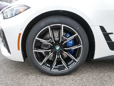 2025 BMW i4, $75465. Photo 4