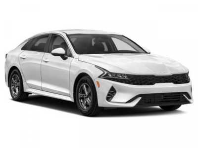 2022 Kia K5, $23998. Photo 9